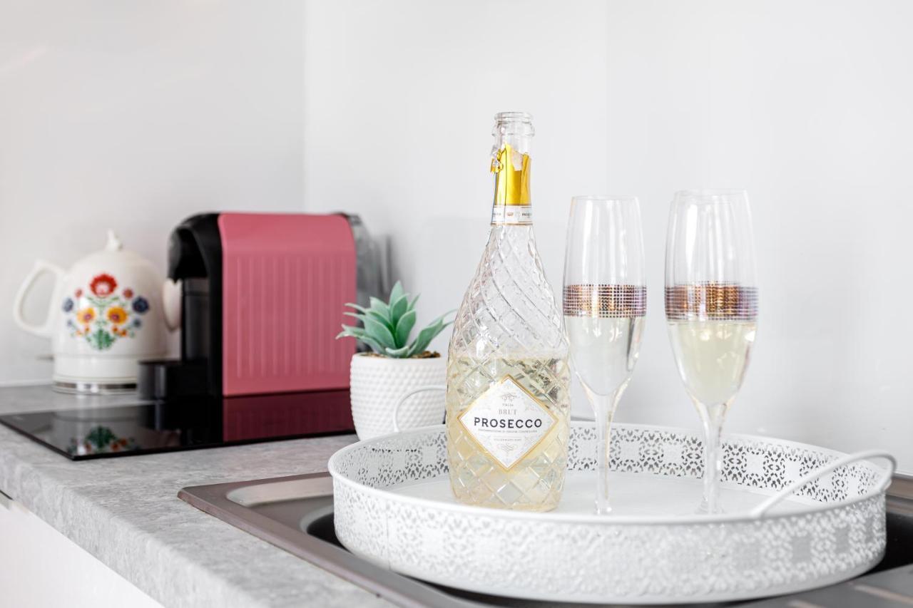 Apartament "Anna" - Kwartal Rozy Wiatrow, 15 Min Spacerem Od Plazy Świnoujście Εξωτερικό φωτογραφία