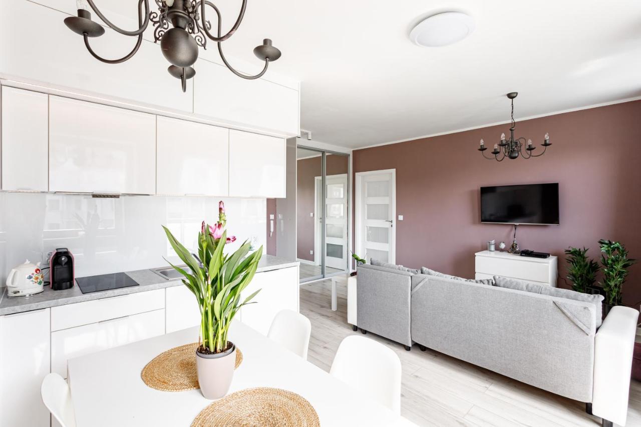 Apartament "Anna" - Kwartal Rozy Wiatrow, 15 Min Spacerem Od Plazy Świnoujście Εξωτερικό φωτογραφία